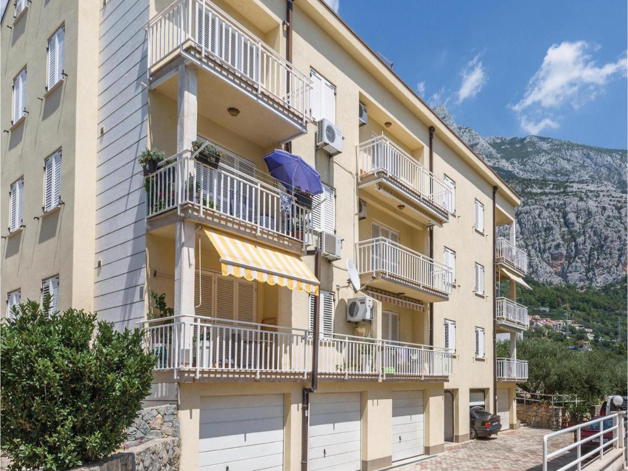 Cozy Apartment In Makarska With Kitchen Exteriér fotografie